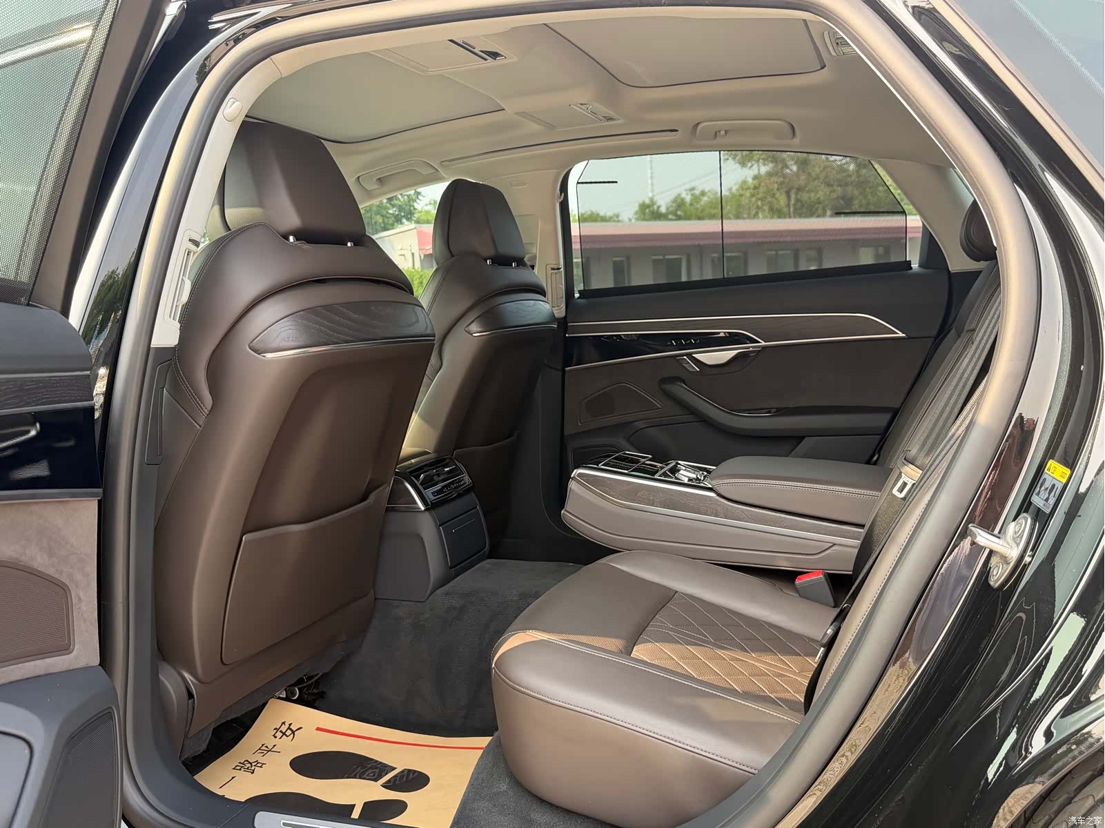 Audi A8L, 2021 21