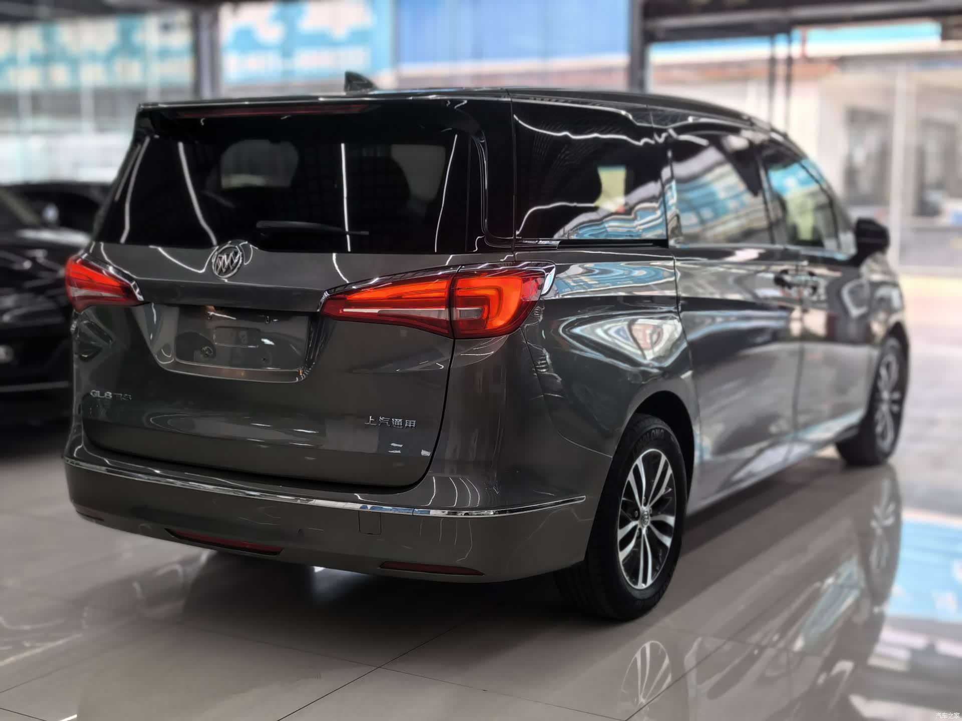 Buick GL8, 2019 все фото