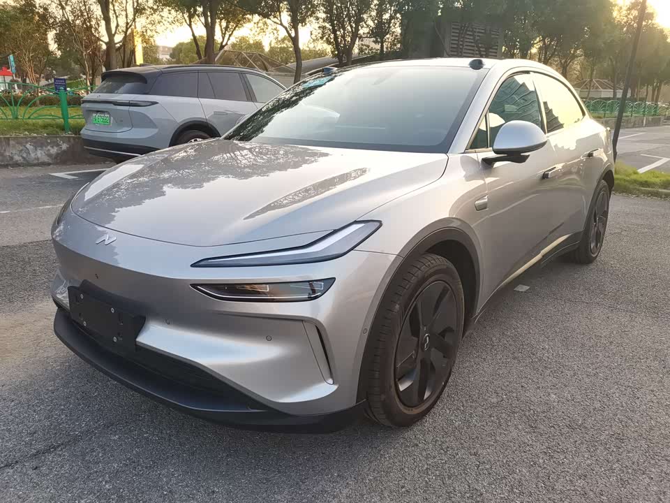 NIO L60