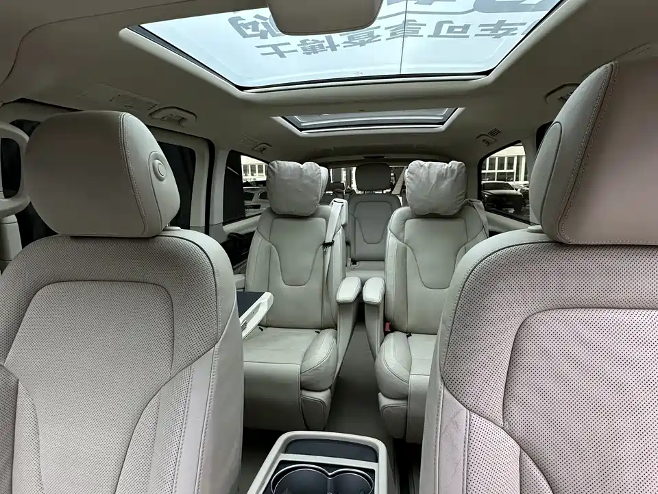 Mercedes-Benz V-class Mercedes-Benz V-class