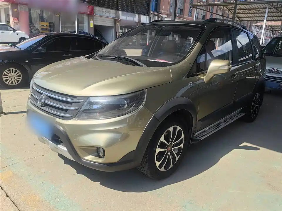 Forthing Jingyi X5 Forthing Jingyi X5