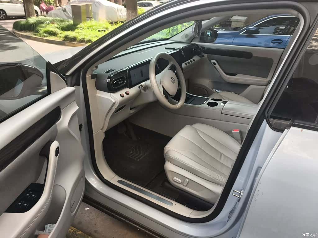 Leapmotor C11, 2022 21