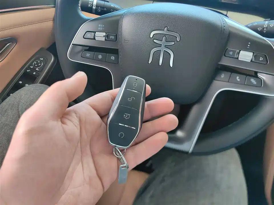 BYD Song L DM-i BYD Song L DM-i