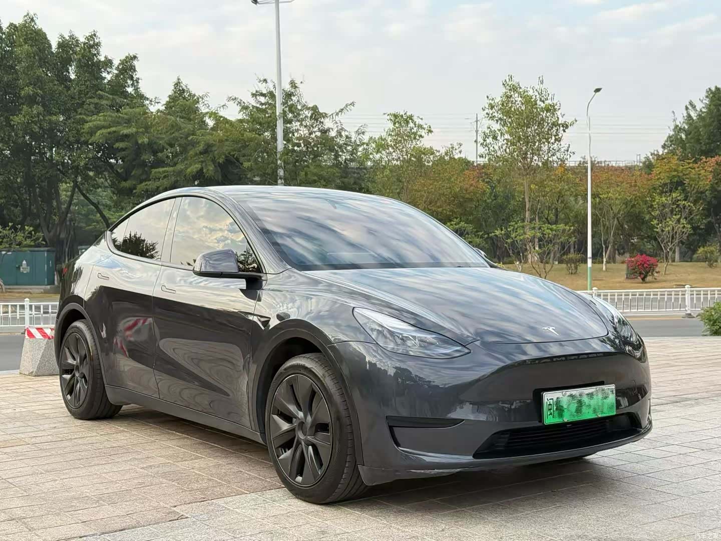 Tesla Model Y, 2024 3