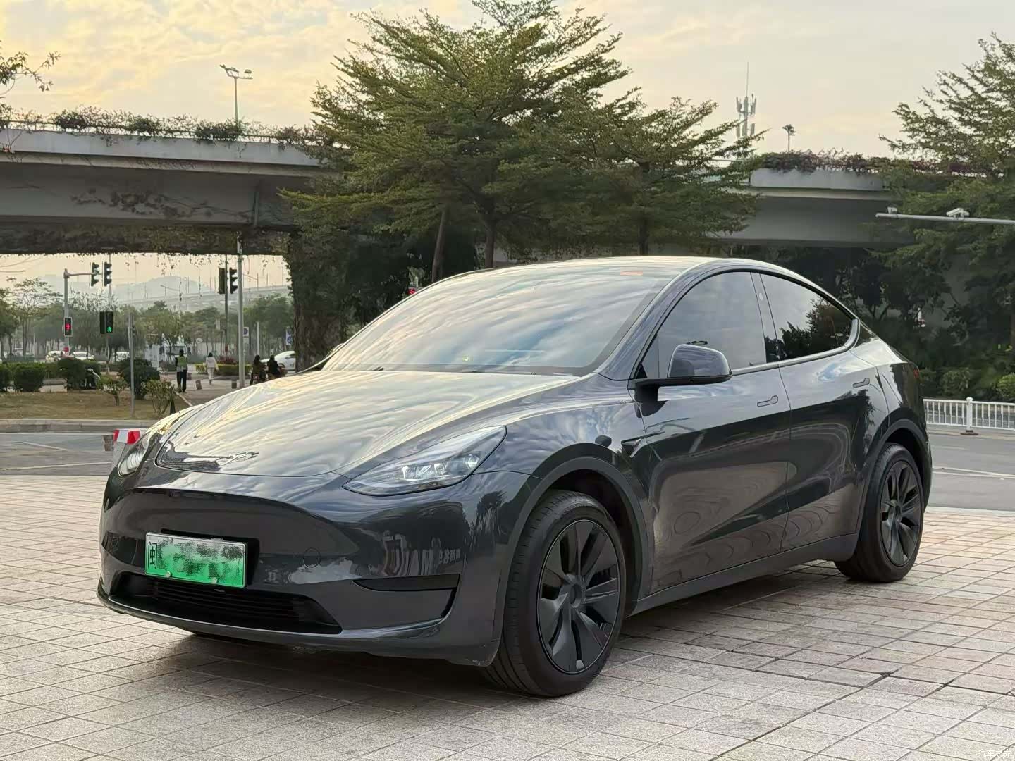 Tesla Model Y, 2024 1