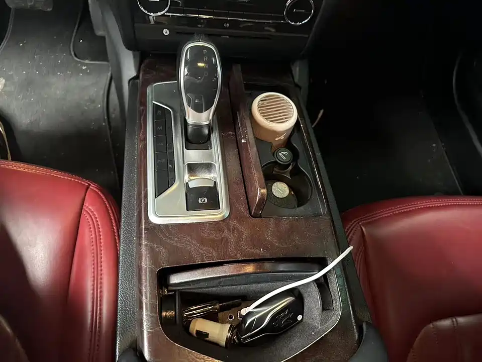 Maserati Ghibli Maserati Ghibli