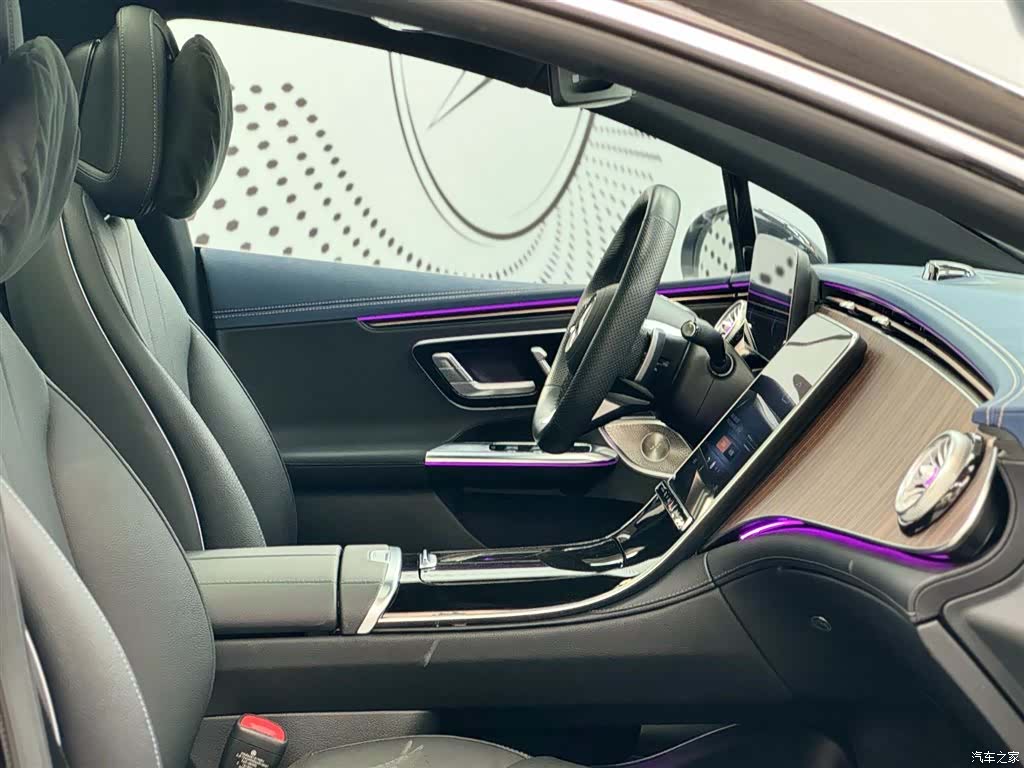 Mercedes-Benz EQE, 2025 9