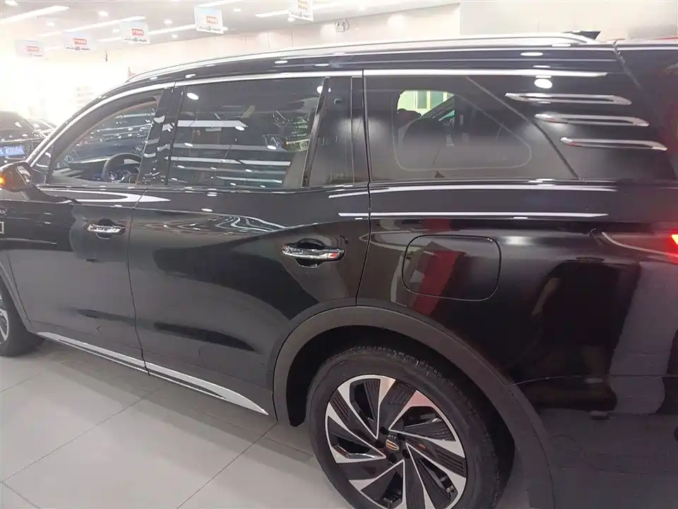 Hongqi HS7 PHEV