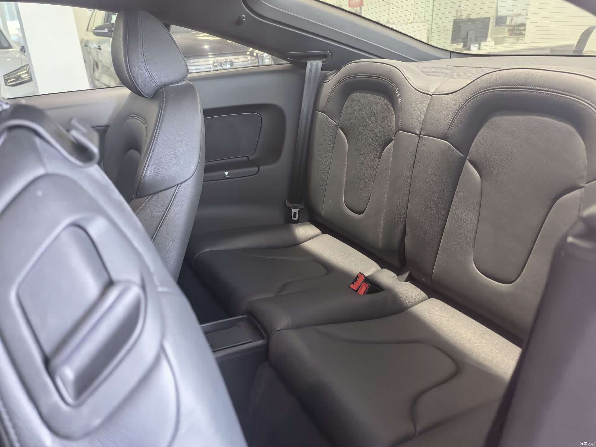 Audi TT, 2015 8