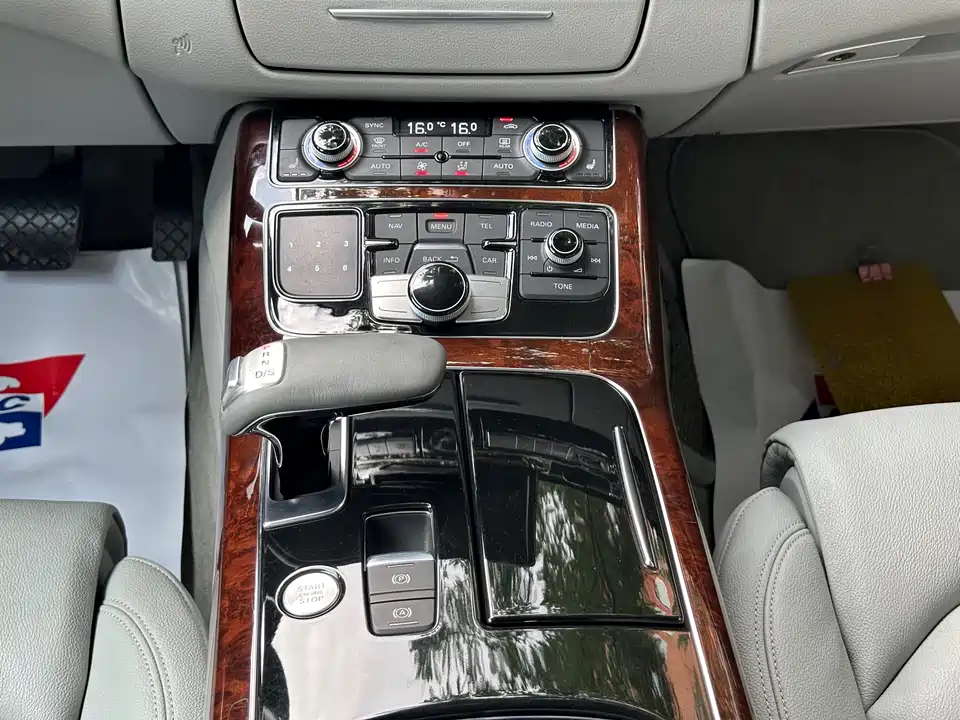 Audi A8 Audi A8