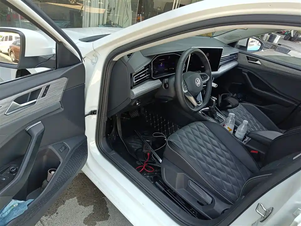 Volkswagen Sagitar Volkswagen Sagitar