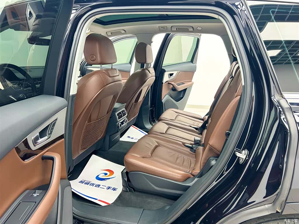Audi Q7, 2017 все фото