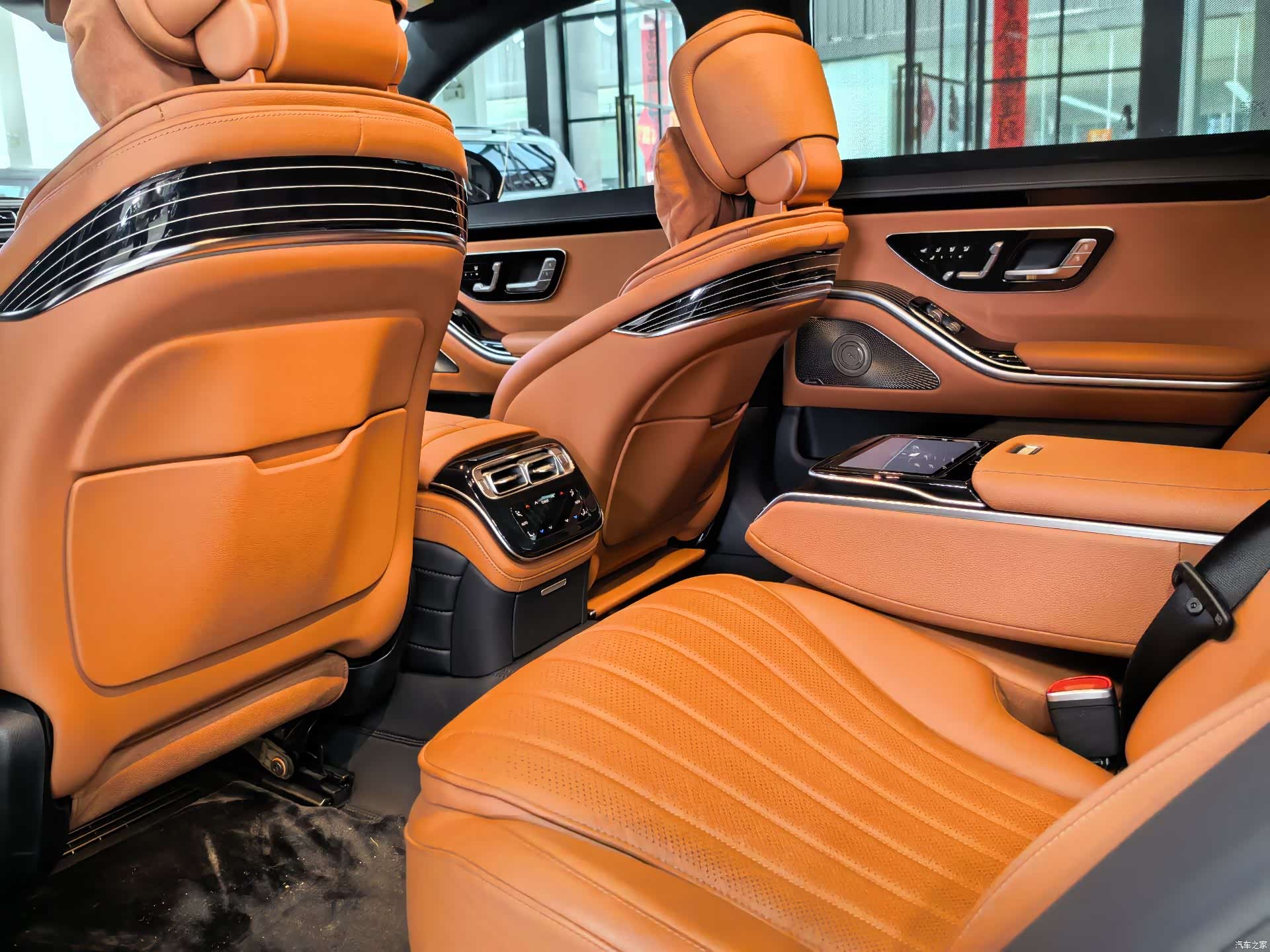 Mercedes-Benz S-Class, 2023 11
