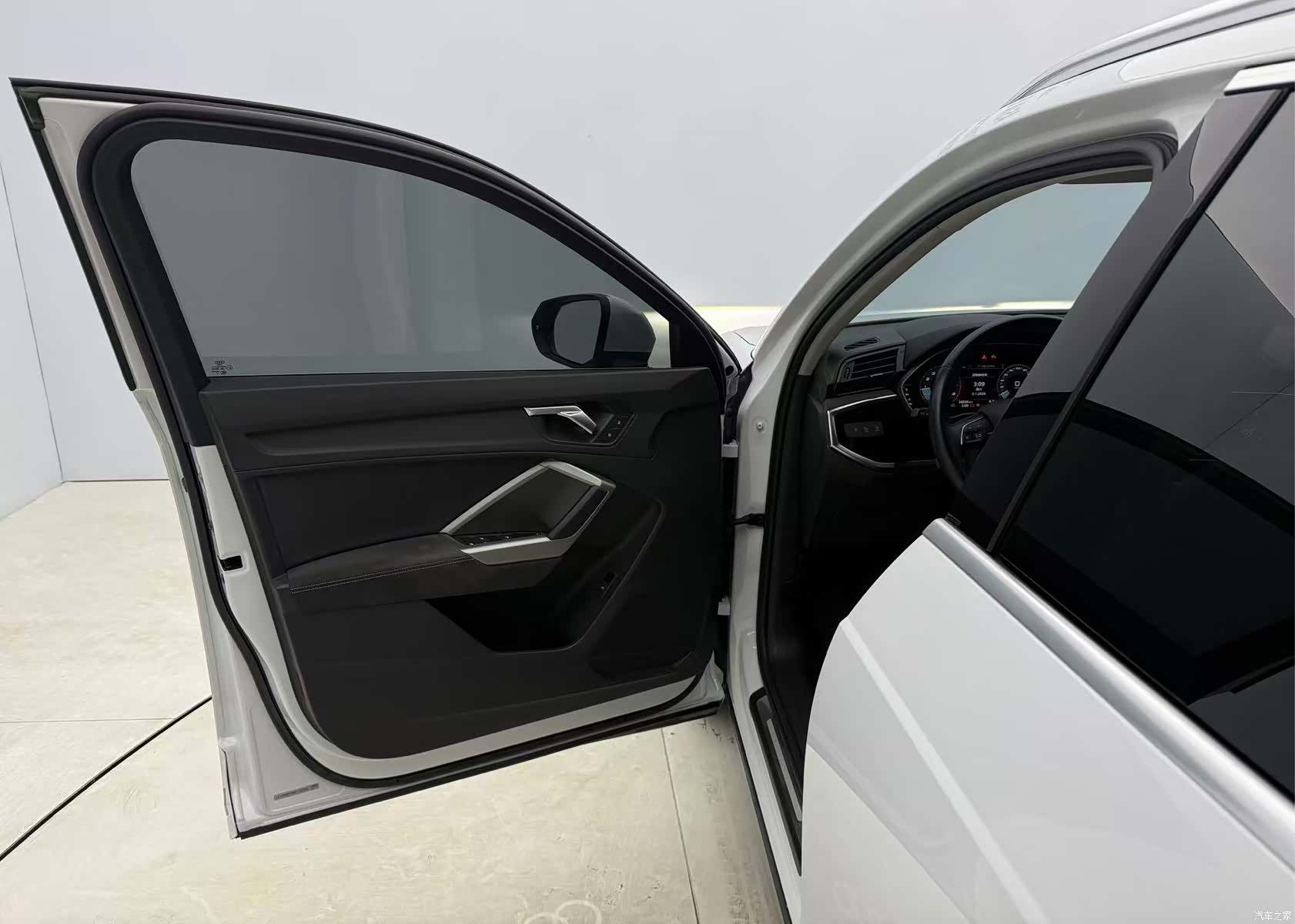 Audi Q3, 2022 19