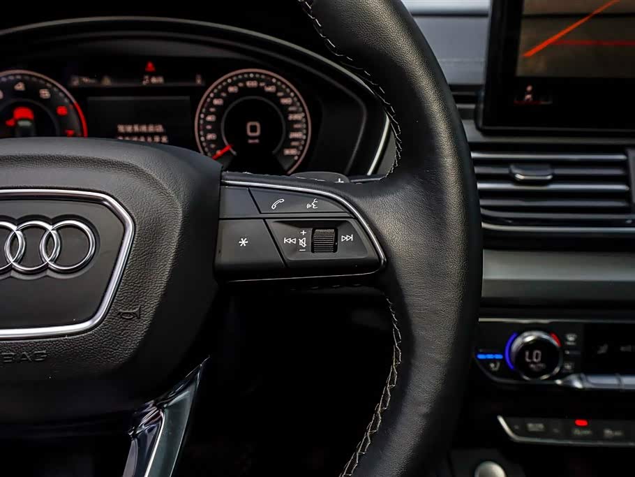 Audi Q5L Audi Q5L