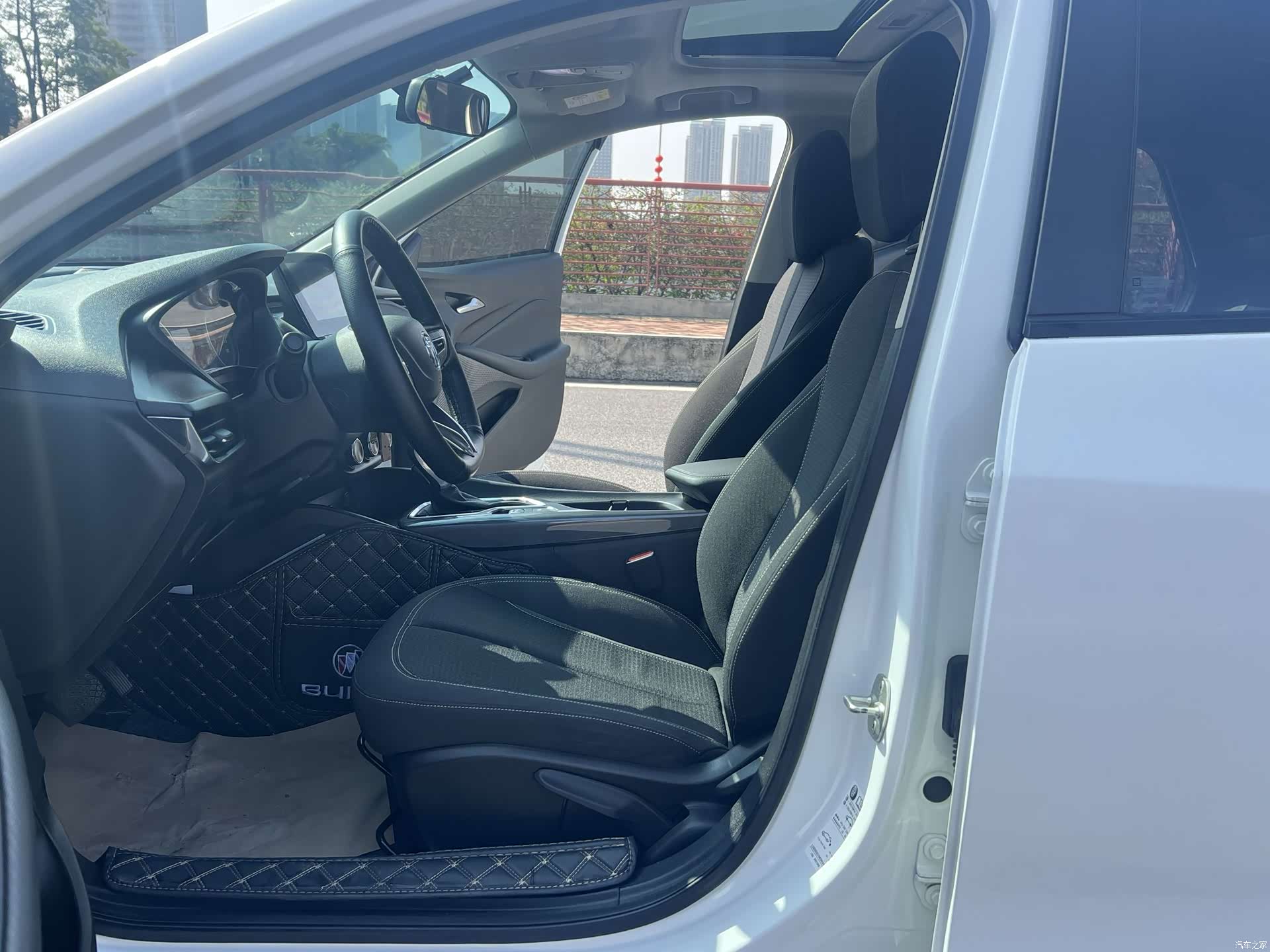 Buick Verano, 2022 17