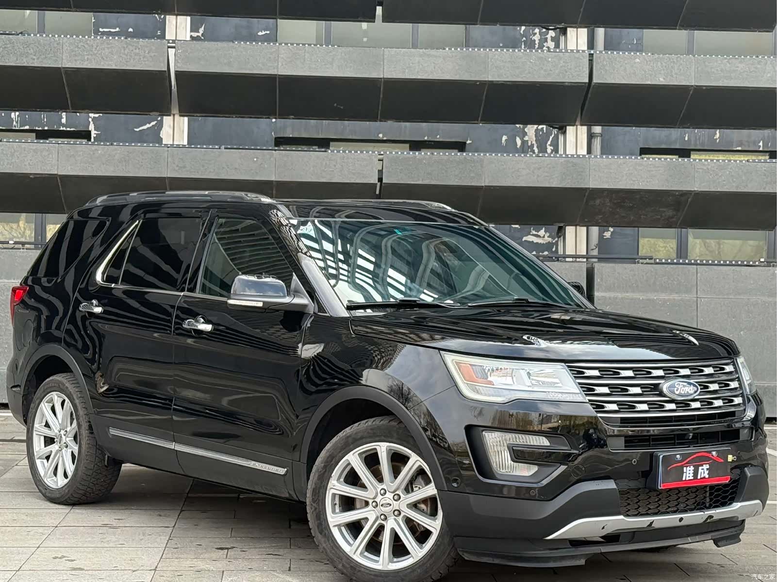 Ford Explorer, 2018 3