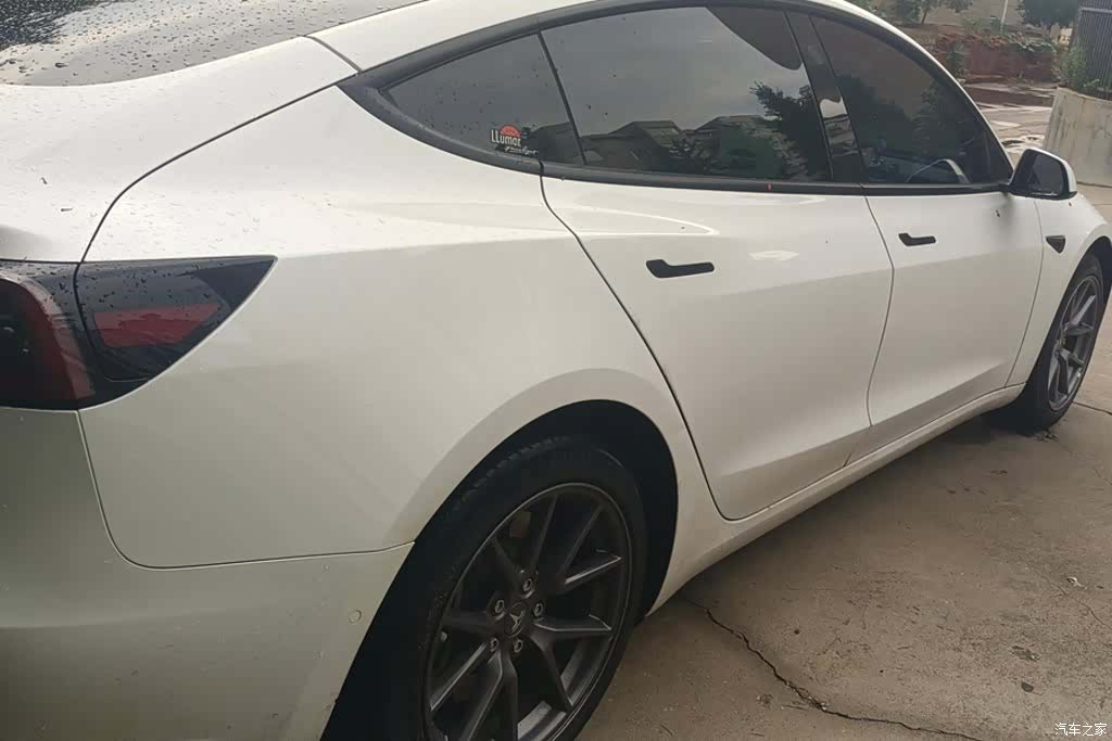 Tesla Model 3, 2023 3