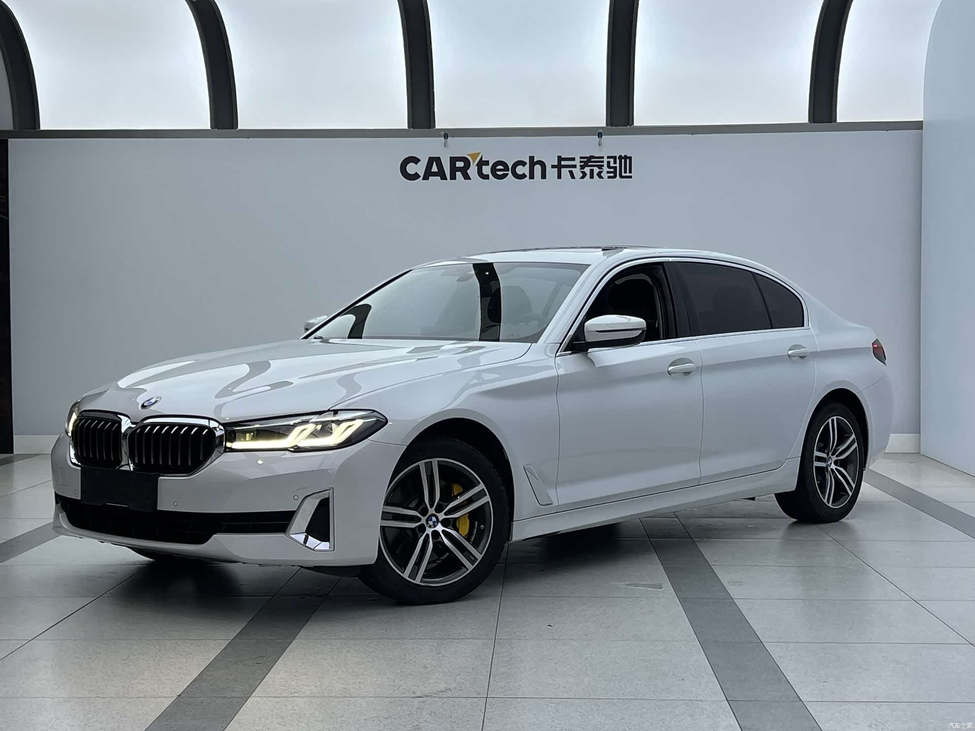 BMW 5 Series, 2021 1