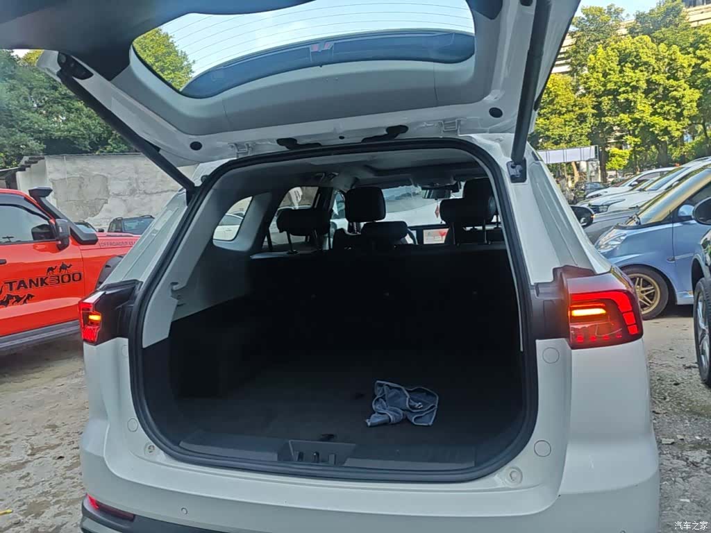 Chery Tiggo 8, 2025 19