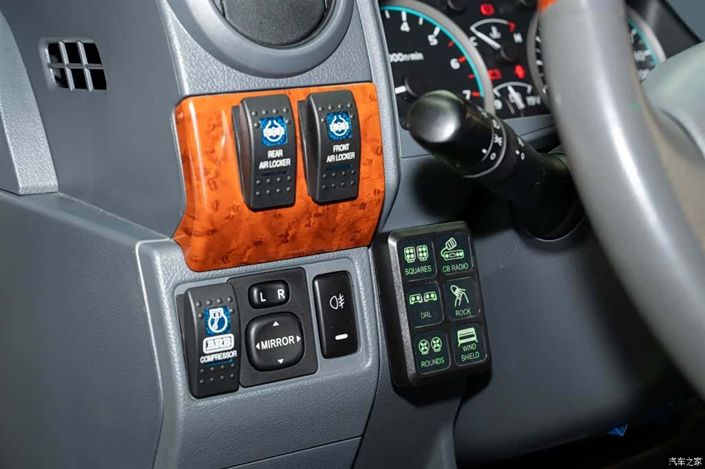 Toyota Land Cruiser, 2017 13