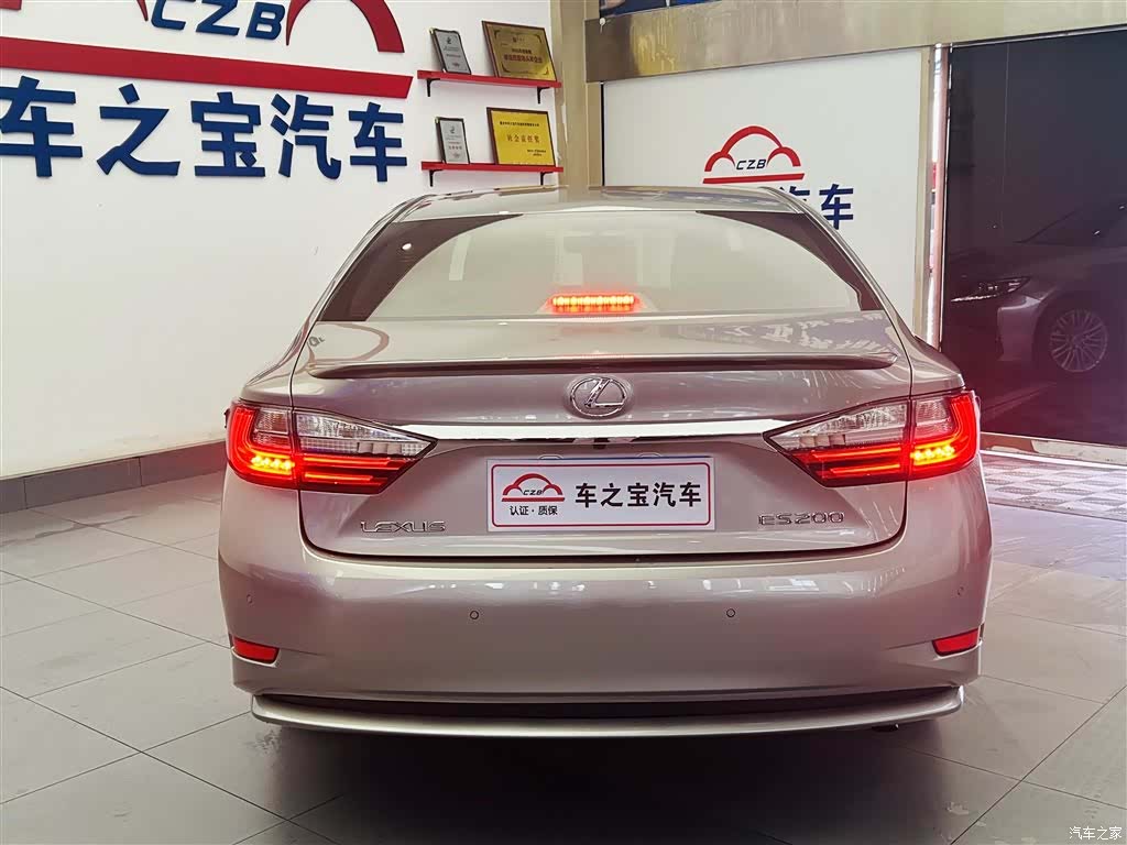 Lexus ES, 2017 6