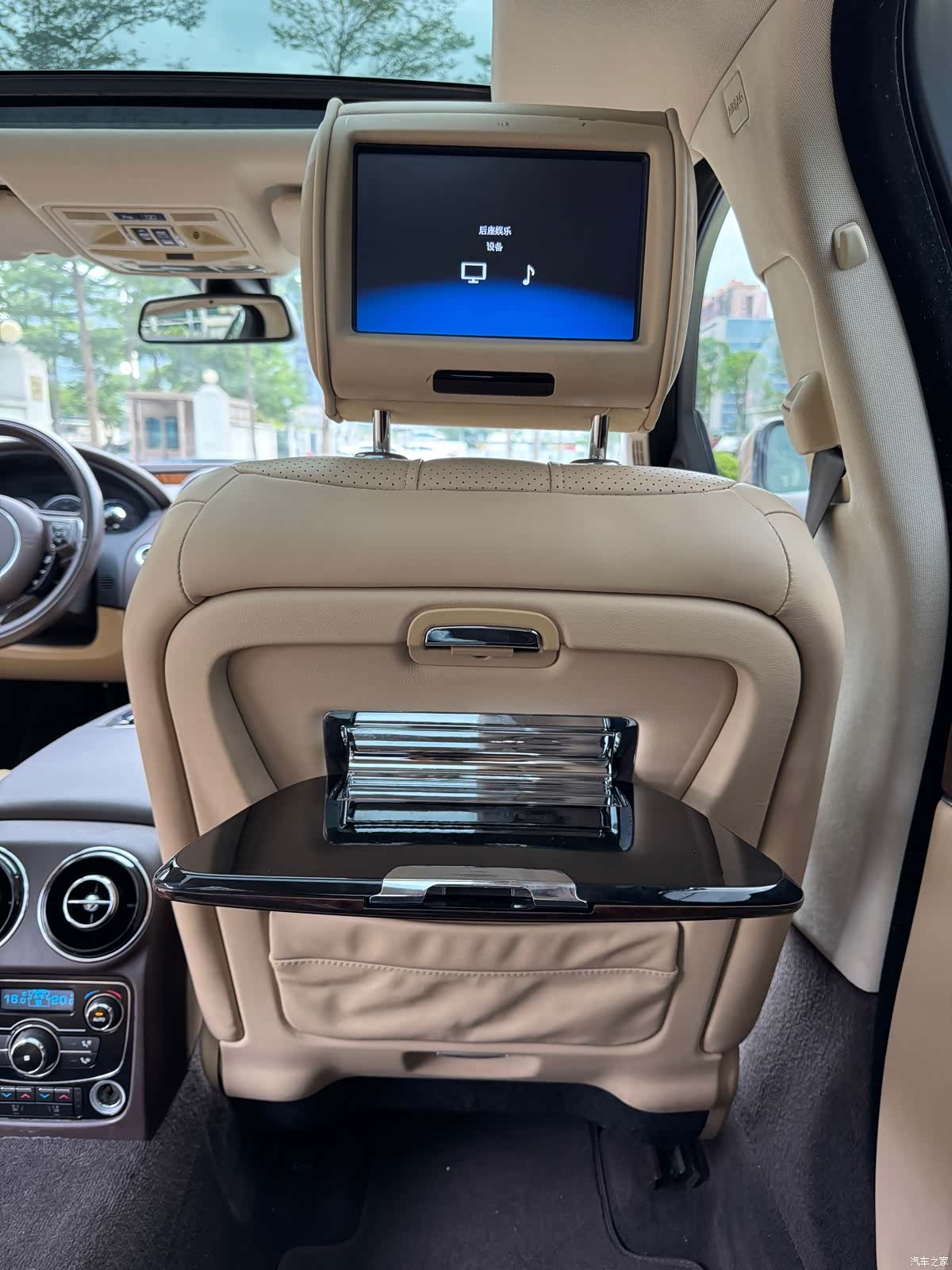 Jaguar XJ, 2012 29