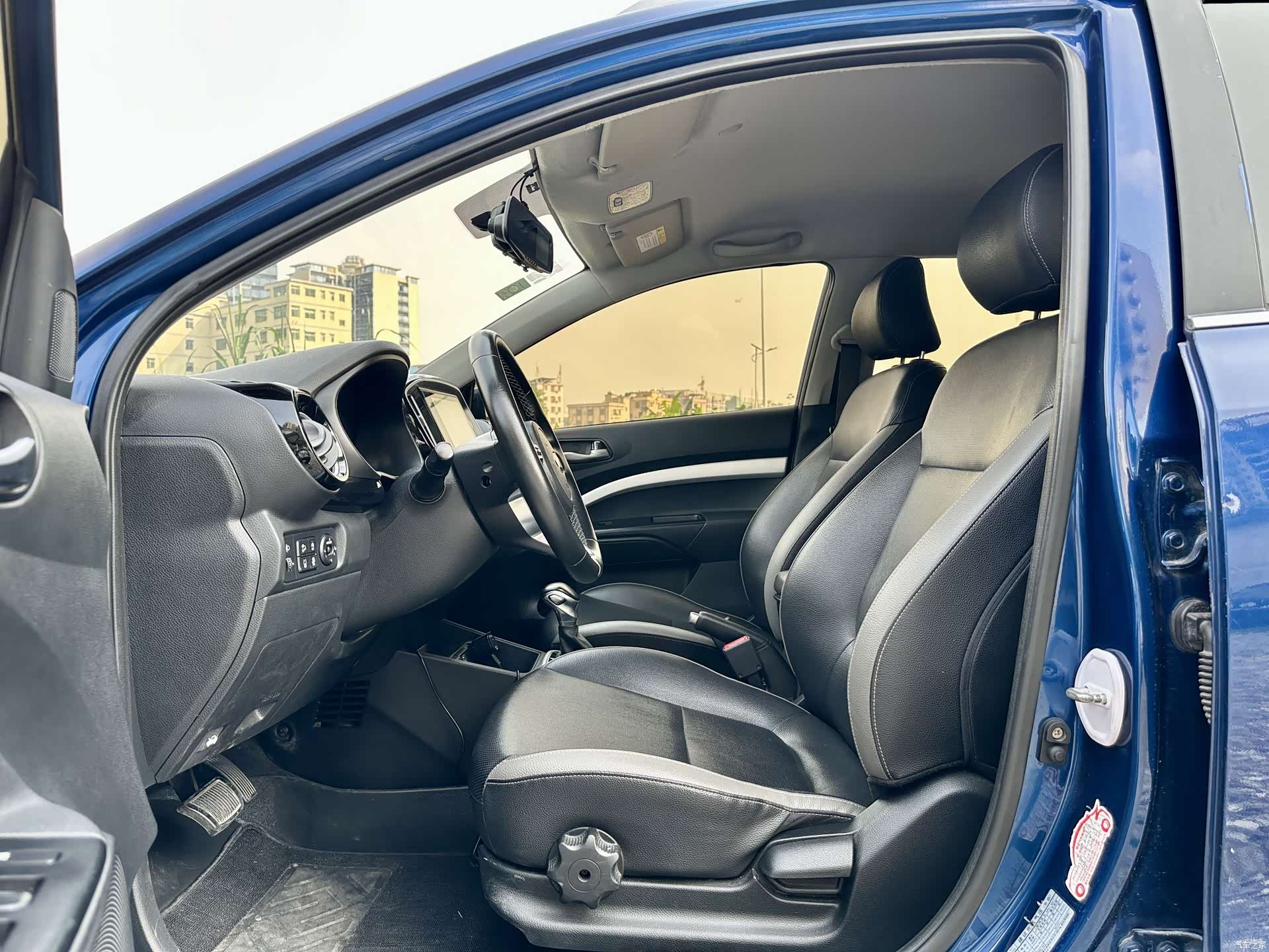 Kia KX1, 2020 8