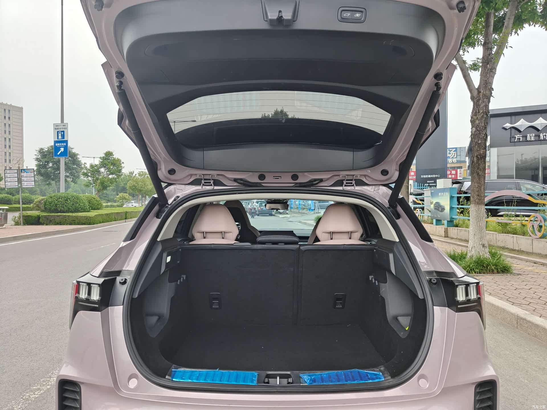 Lynk & Co 02, 2023 10