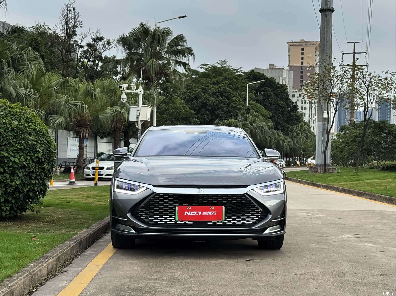 BYD Han, 2022 3