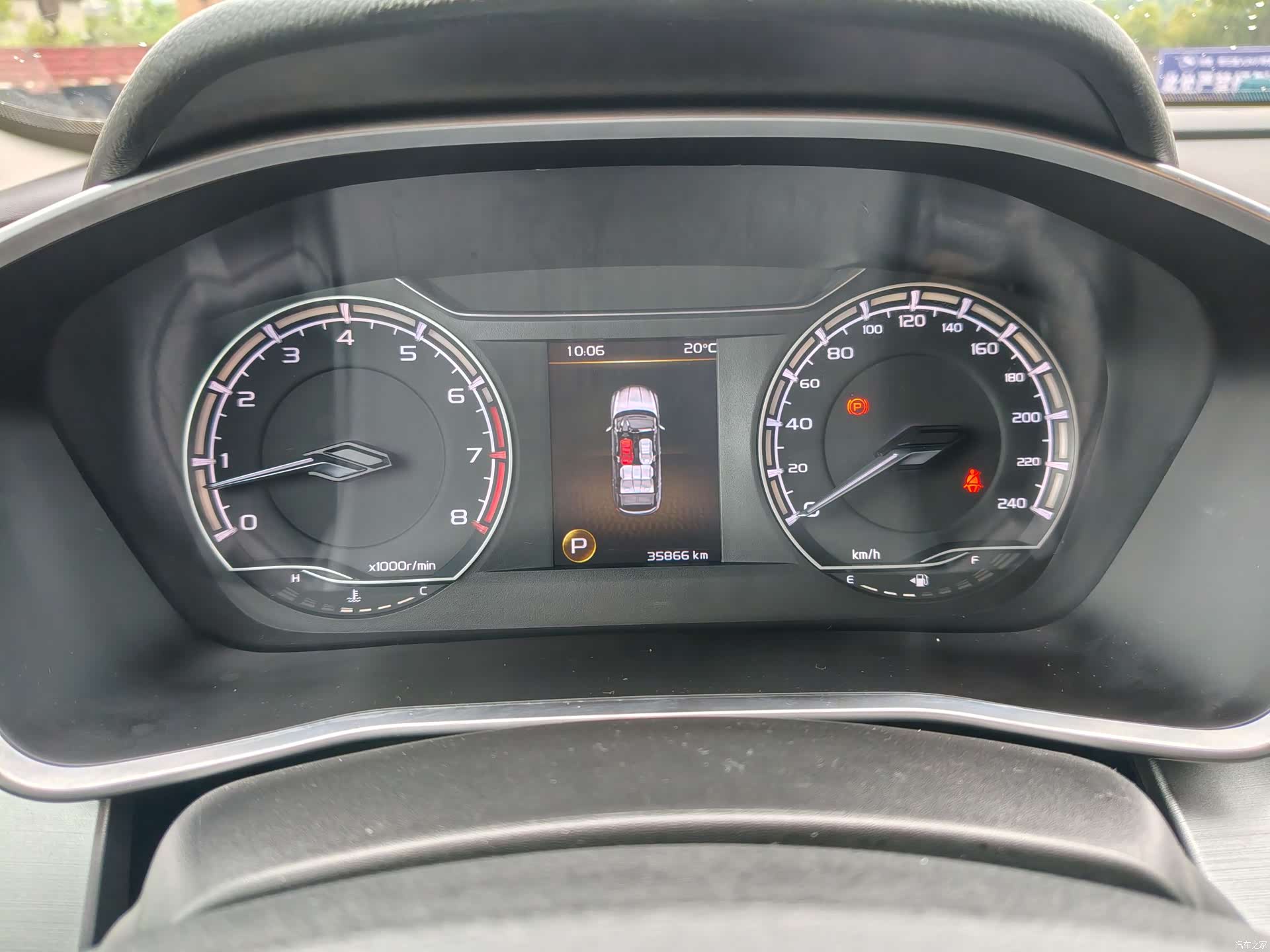 Geely Coolray, 2021 10