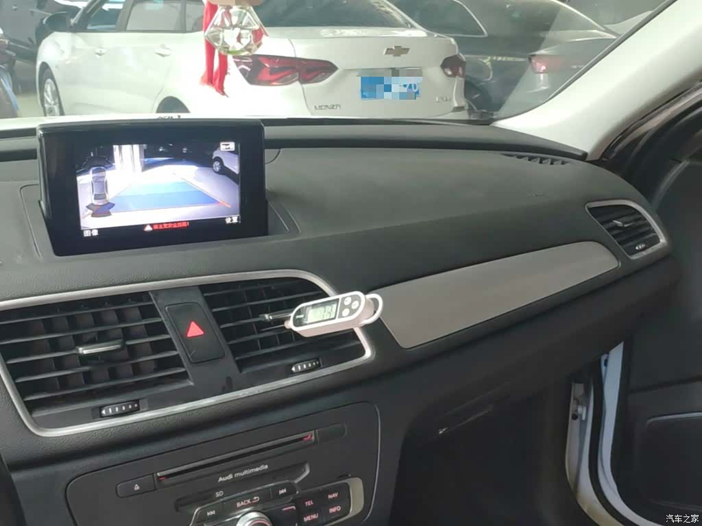 Audi Q3, 2018 10