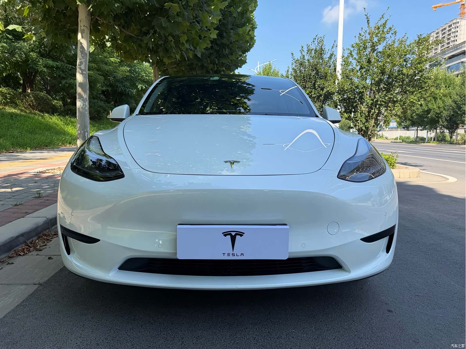 Tesla Model Y, 2023 2