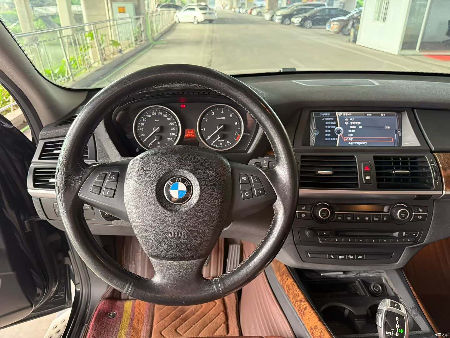 BMW X5, 2012 8