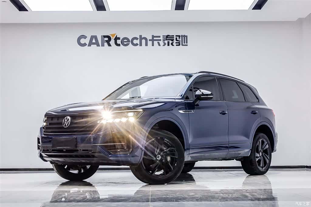 Volkswagen Touareg, 2023 1