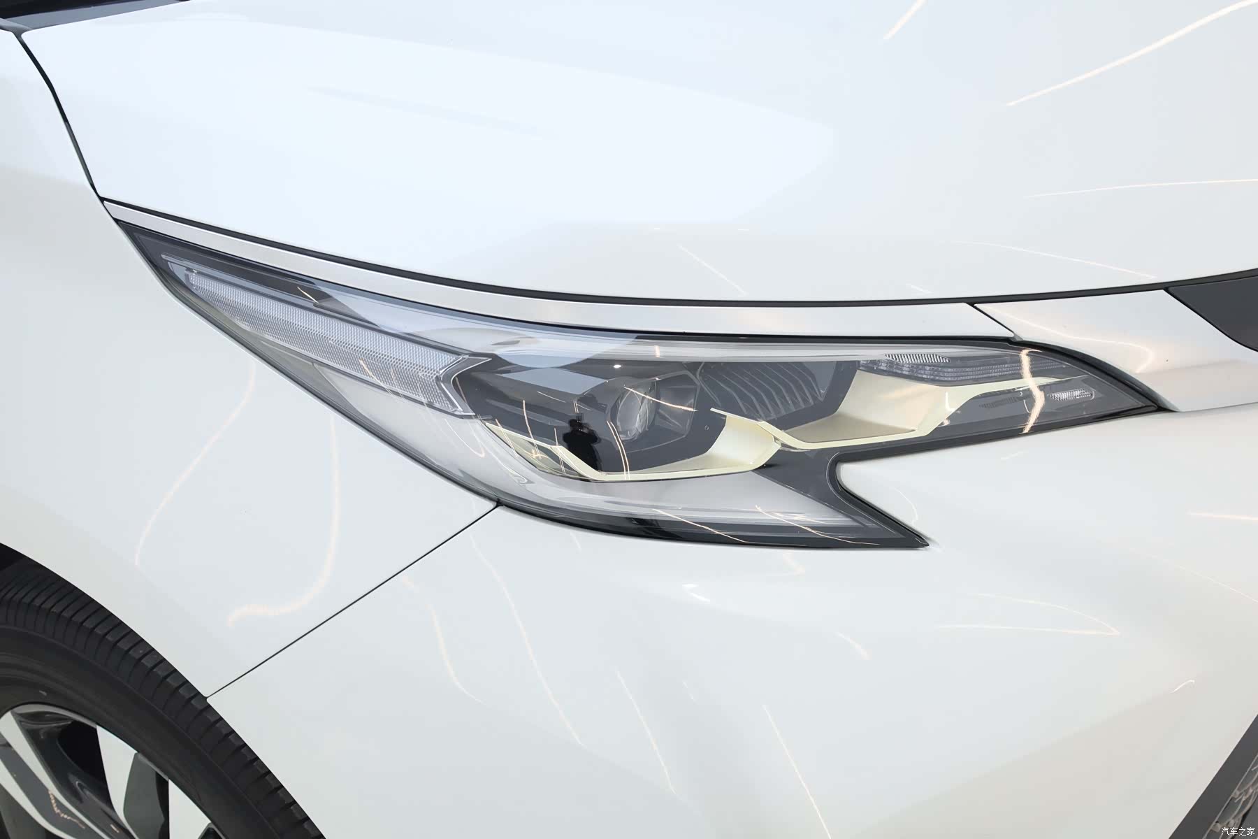 Toyota Granvia, 2024 10