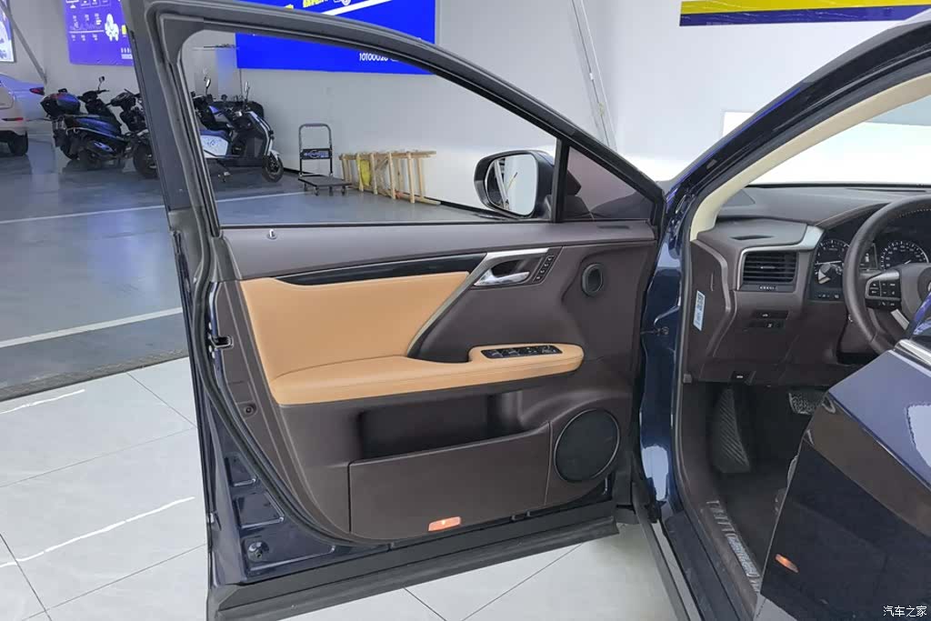 Lexus RX, 2017 7