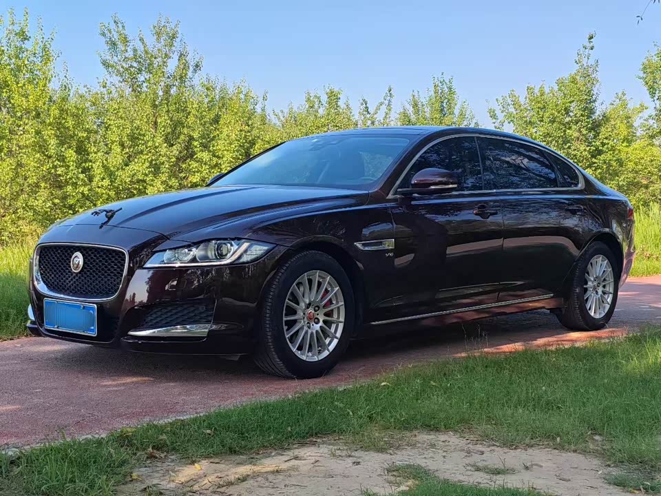 Jaguar XFL