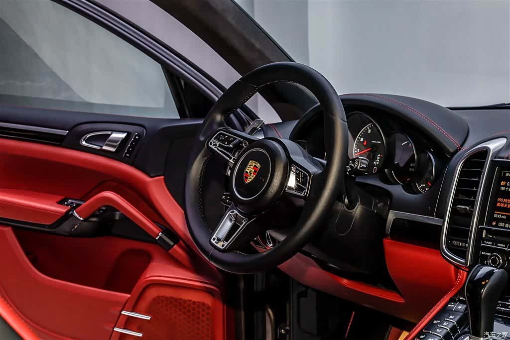 Porsche Cayenne, 2012 30