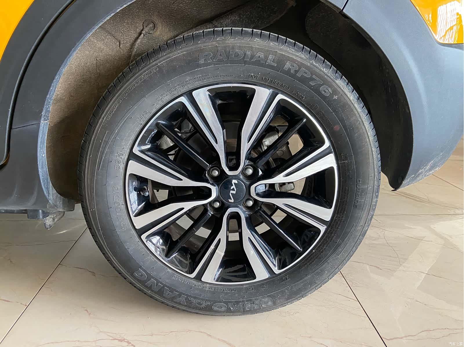 Kia KX1, 2022 10