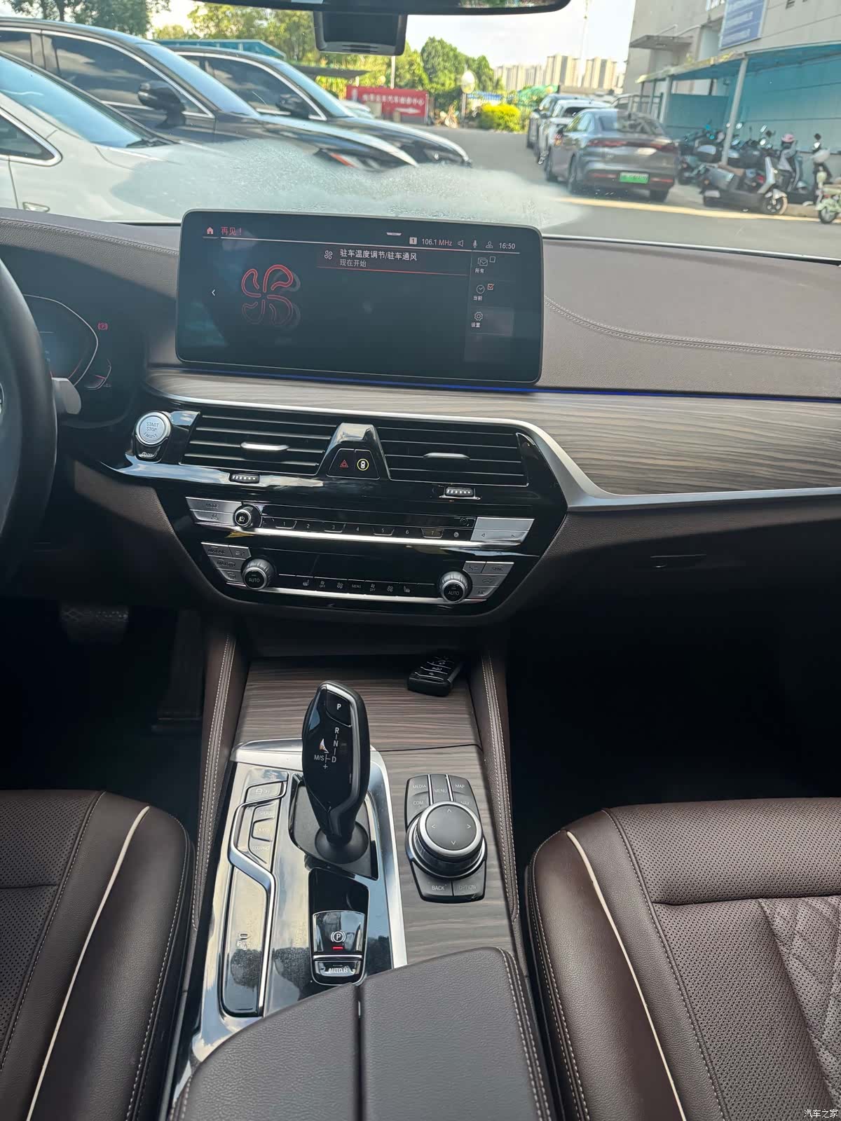 BMW 5 Series, 2022 все фото