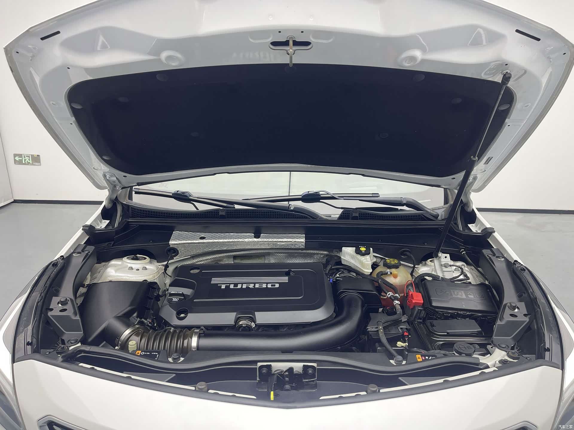 Cadillac XT4, 2019 7