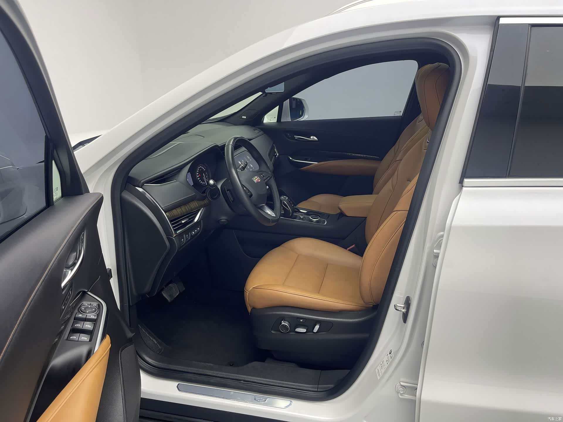 Cadillac XT4, 2019 9