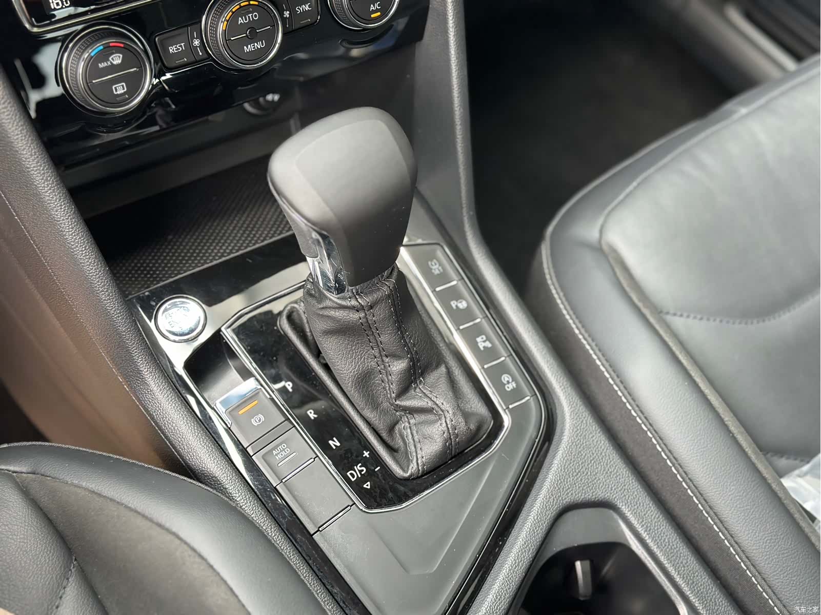 Volkswagen Tiguan L, 2021 7