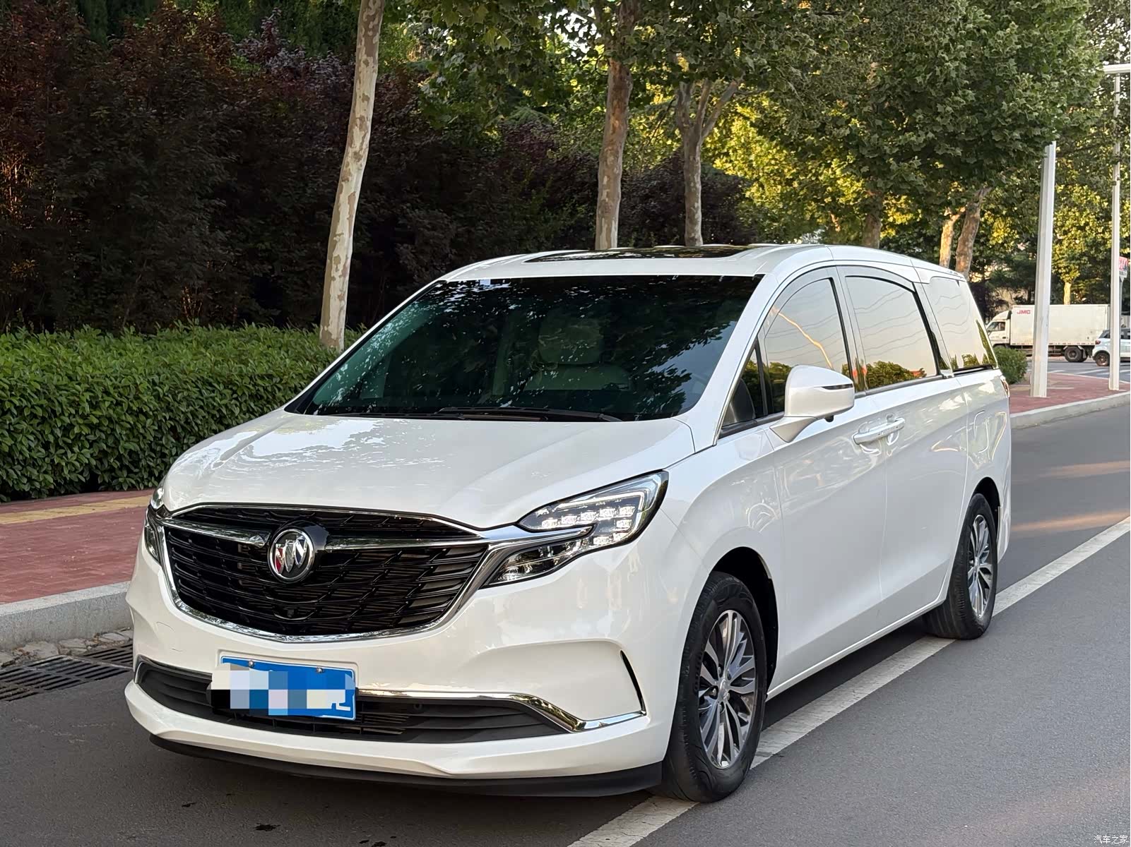 Buick GL8, 2021 2