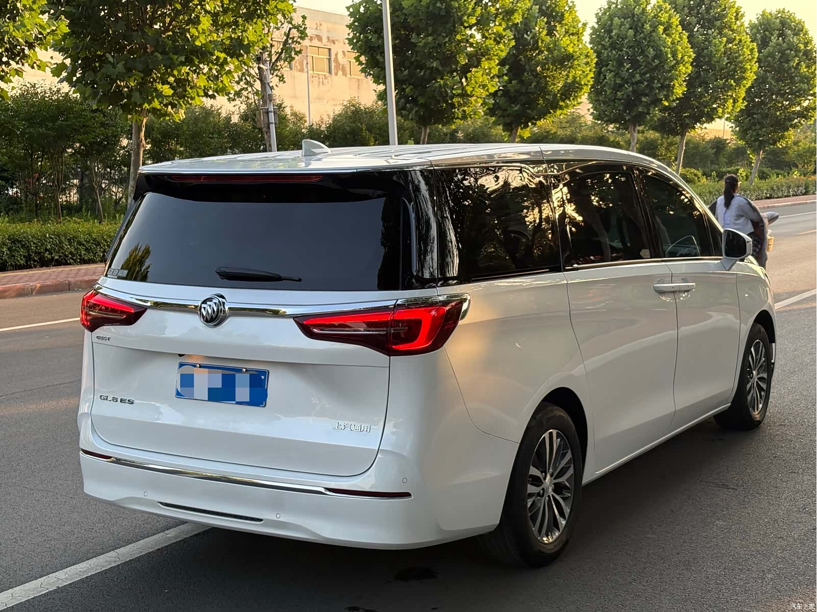Buick GL8, 2021 4