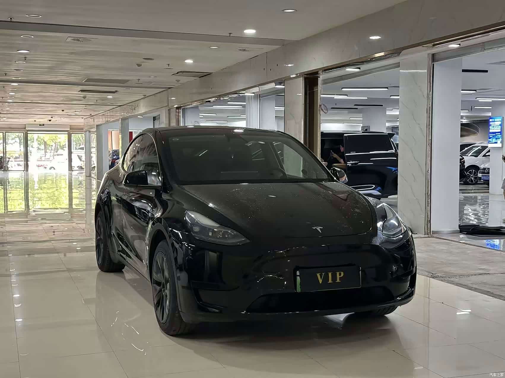 Tesla Model Y, 2024 12