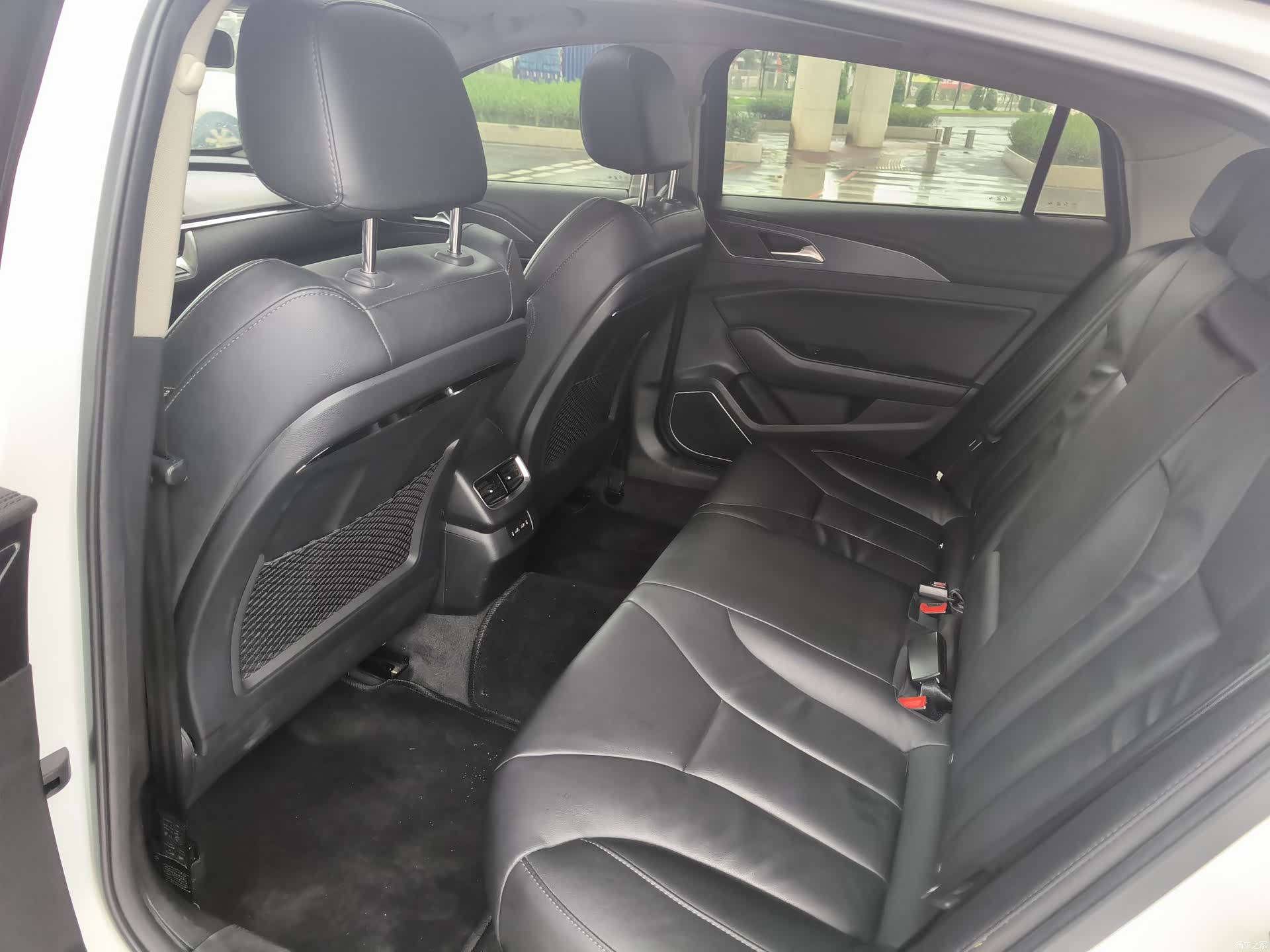 Hongqi H5, 2020 8