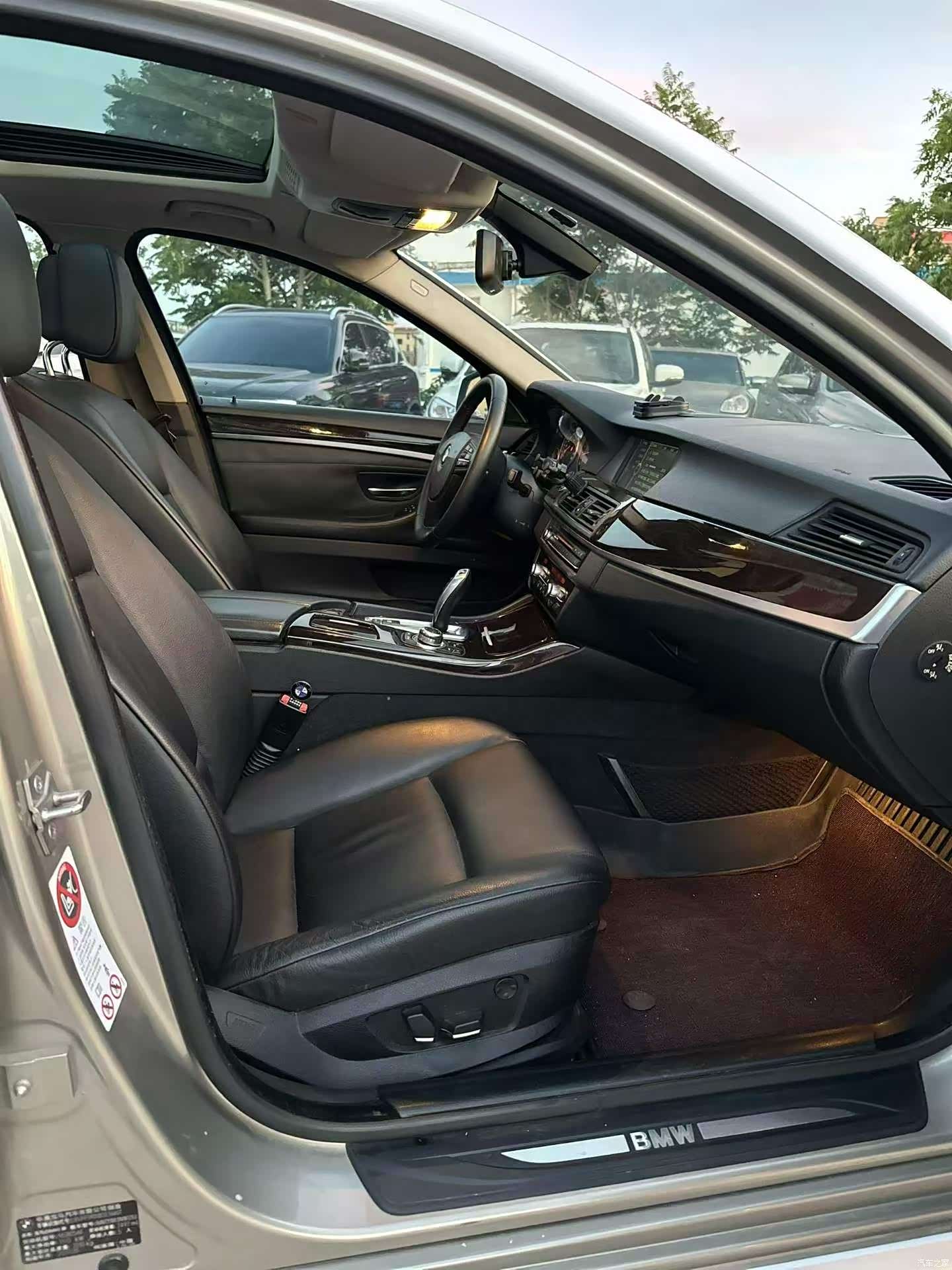 BMW 5 Series, 2011 8