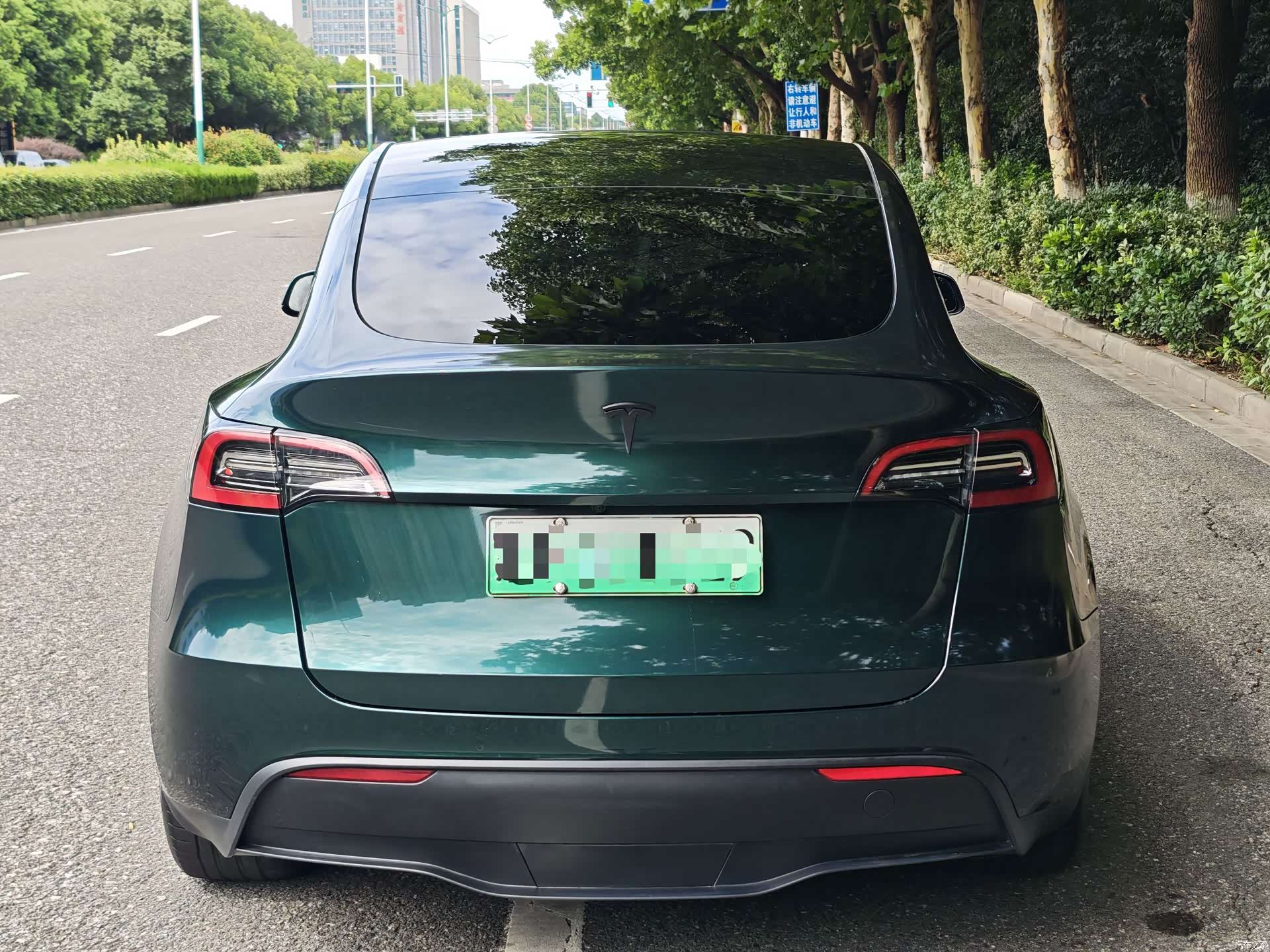 Tesla Model Y, 2023 23